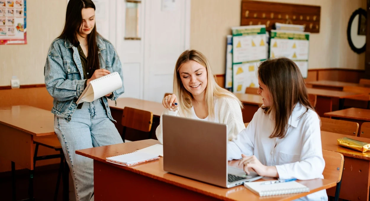 partir des le college au canada